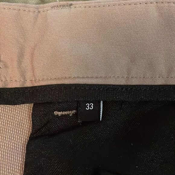 Theory Men’s Zaine Slim Straight Shorts 33” x 8” inseam Khaki Tan - Picture 4 of 8